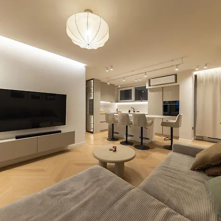 Sevito By Belmont Realty 아파트 *